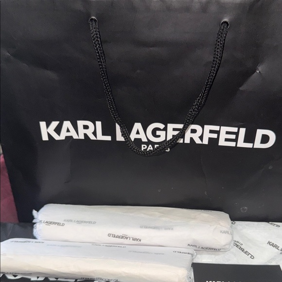 Brandnew Karl Lagerfeld Black, White & Yellow Paris Patch Crossbody Bag - Picture 12 of 12